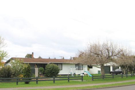 Photo of property in 42 Gem Street, Pukehangi, Rotorua, 3015