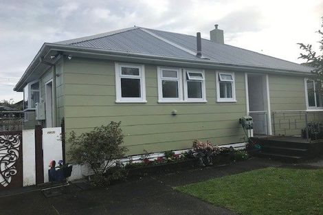 Photo of property in 14 Barton Grove, Naenae, Lower Hutt, 5011
