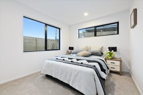 Photo of property in 1/42 Woodside Road, Massey, Auckland, 0614