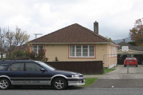 Photo of property in 27 Rimu Street, Naenae, Lower Hutt, 5011