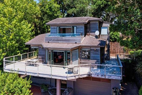 Photo of property in 70a Morley Street, New Plymouth, 4310