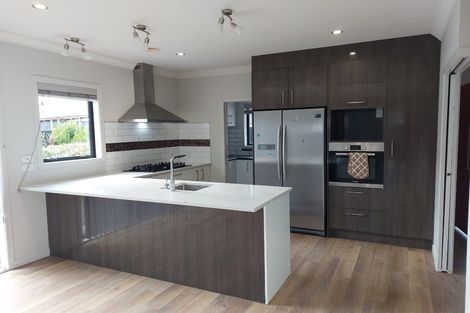 Photo of property in 10 Don Griffin Grove, Trentham, Upper Hutt, 5018