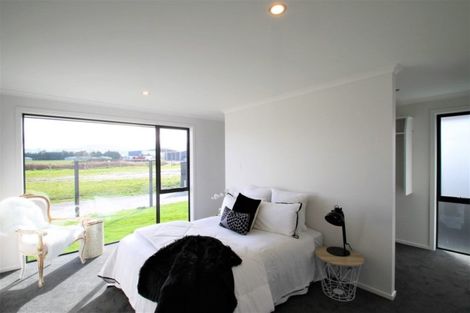 Photo of property in 6 Silverview Place, Mosgiel, 9024