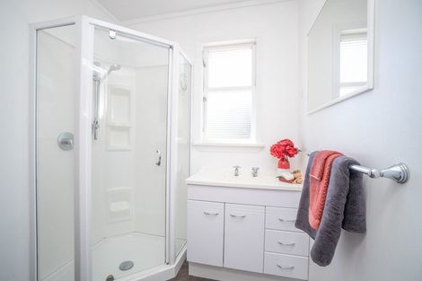 Photo of property in 104 Highbury Avenue, Highbury, Palmerston North, 4412