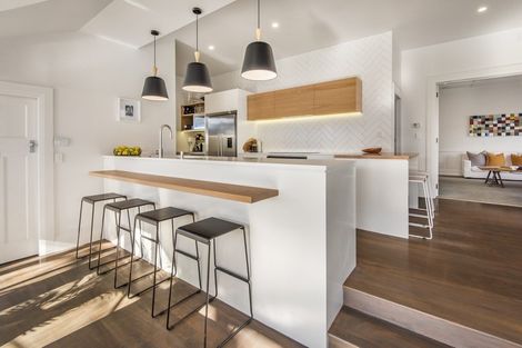 Photo of property in 242 Lake Road, Hauraki, Auckland, 0622