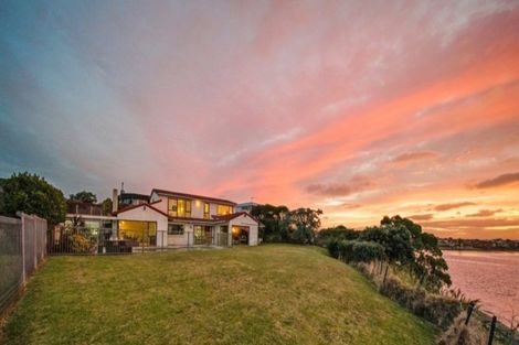 Photo of property in 33 William Bryan Drive, Half Moon Bay, Auckland, 2012