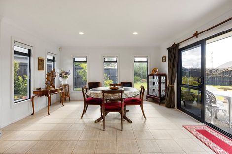 Photo of property in 16 Strathconnan Court, Rototuna, Hamilton, 3210