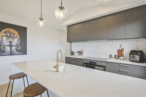 Photo of property in 18 Ellmers Street, Woodend, 7691