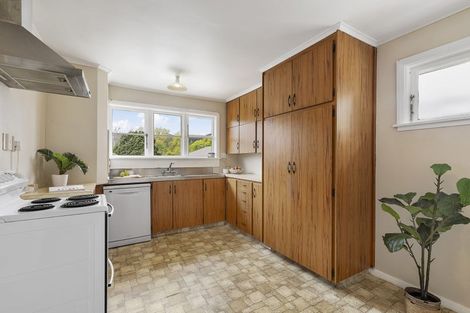 Photo of property in 318b Main Road, Tawa, Wellington, 5028