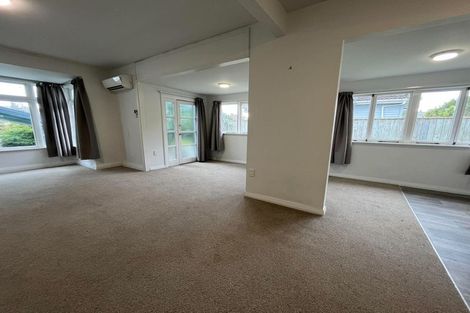 Photo of property in 88 Queenwood Road, Levin, 5510