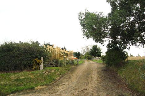 Photo of property in 232 Old Brighton Road, Fairfield, Dunedin, 9076