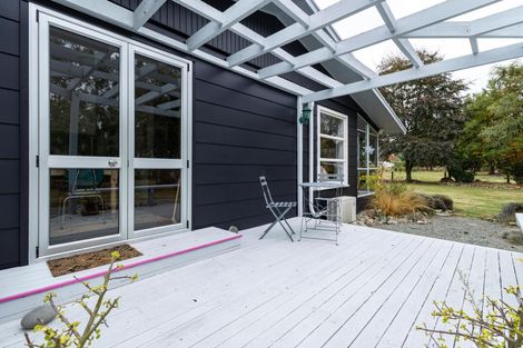 Photo of property in 21 Pleasant Valley Road, Geraldine, 7991