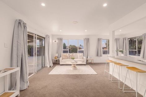 Photo of property in 96a Springs Road, Hornby, Christchurch, 8042