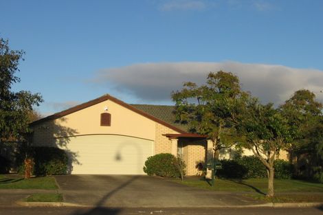 Photo of property in 82 Burswood Drive, Burswood, Auckland, 2013
