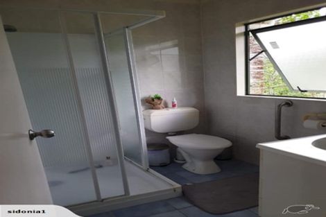 Photo of property in 16 Langstone Place, Chatswood, Auckland, 0626