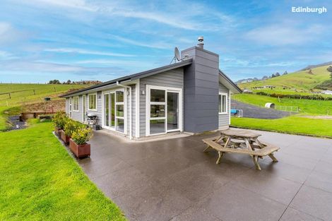 Photo of property in 11 Kens Lane, Sawyers Bay, Port Chalmers, 9023