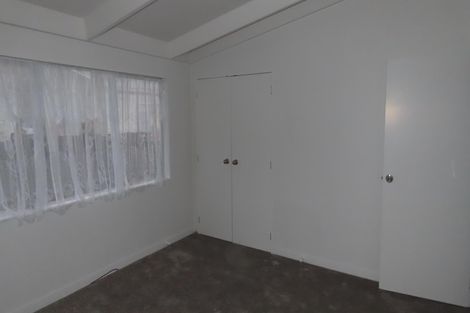 Photo of property in 77 Chichester Drive, Rosehill, Papakura, 2113