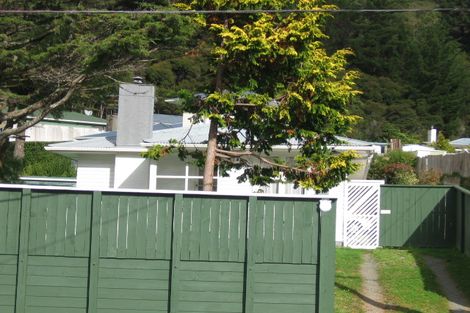 Photo of property in 63 Delaney Drive, Stokes Valley, Lower Hutt, 5019
