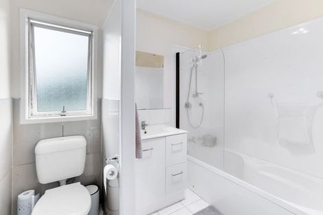 Photo of property in 56 Peverill Crescent, Papatoetoe, Auckland, 2025