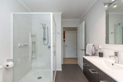 Photo of property in 28a Cotter Street, Greytown, 5712