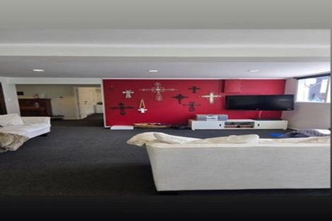 Photo of property in 107 Tiroroa Avenue, Te Atatu South, Auckland, 0610