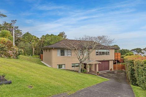 Photo of property in 1 Pluto Place, Beach Haven, Auckland, 0626