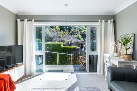 Photo of property in 30 Buller Street, Picton, 7220