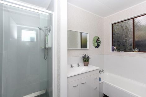 Photo of property in 121 Poplar Grove, Whalers Gate, New Plymouth, 4310