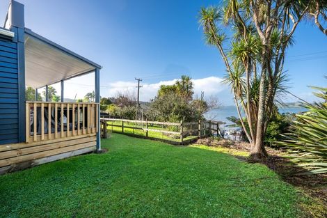 Photo of property in 20 Komiti Road, Tinopai, 0593