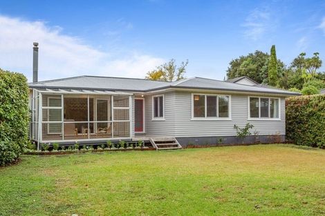 Photo of property in 14 Millbrook Road, Henderson, Auckland, 0612