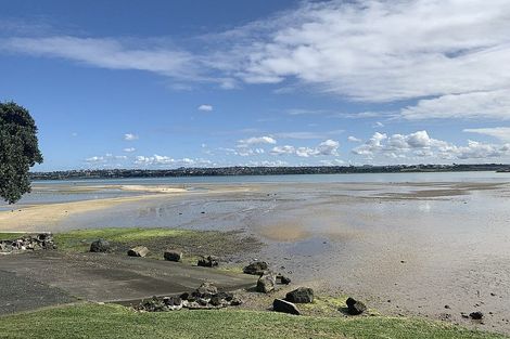 Photo of property in 3/180 Bayswater Avenue, Bayswater, Auckland, 0622