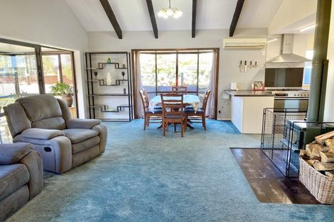 Photo of property in 4 Bridge Street, Southbridge, 7602