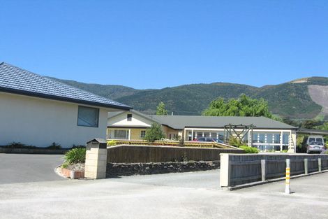 Photo of property in 12 Trolove Place, Stoke, Nelson, 7011