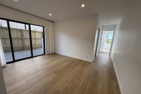 Photo of property in 32 Ridgehill Rise, Flat Bush, 2019
