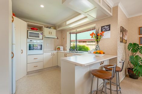 Photo of property in 7 Strachan Way, Highbury, Palmerston North, 4412