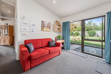 Photo of property in 110 Kinloch Road, Kinloch, Taupo, 3377