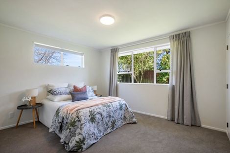 Photo of property in 22 Brightwater Crescent, Totara Park, Upper Hutt, 5018