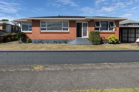 Photo of property in 9 Waimea Street, Westown, New Plymouth, 4310