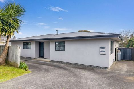 Photo of property in 2 Warriston Avenue, Waiuku, 2123