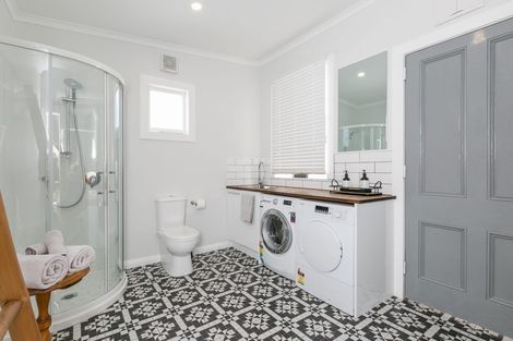 Photo of property in 137 Vigor Brown Street, Napier South, Napier, 4110