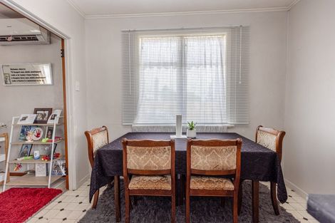 Photo of property in 21 Rira Street, Marton, 4710