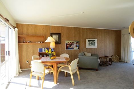 Photo of property in 12 Courthouse Lane, Coromandel, 3506