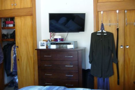 Photo of property in 49 Mckinley Crescent, Brooklyn, Wellington, 6021