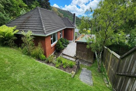 Photo of property in 23 Holmes Grove, Naenae, Lower Hutt, 5011
