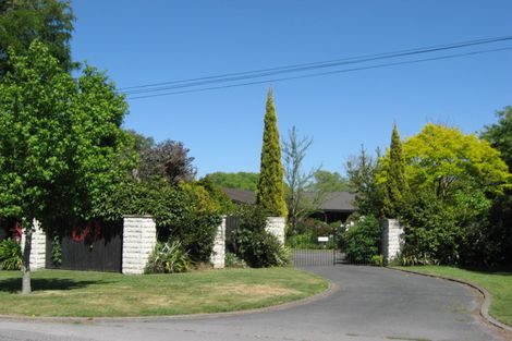 Photo of property in 60 Hawthornden Road, Avonhead, Christchurch, 8042