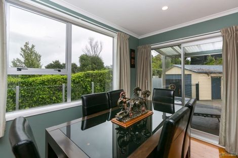 Photo of property in 5a Oawai Place, Marfell, New Plymouth, 4310