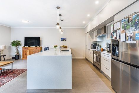 Photo of property in 20 Kensington Drive, Orewa, 0931