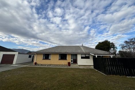 Photo of property in 121 Waenga Drive, Cromwell, 9310