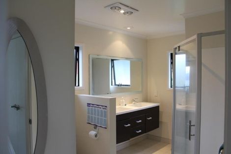 Photo of property in 12 Whitu Street, Khandallah, Wellington, 6035