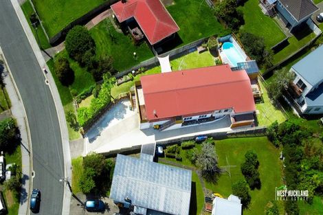 Photo of property in 24 Sherwood Avenue, Te Atatu South, Auckland, 0610